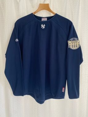 Majestic Yankee Stadium Commemorative Crewneck Jersey XL